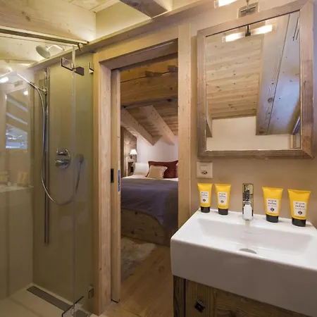 Chalet Chalet Boerarde Cozy Alpine Escape Just 150m From La Rouge Piste *